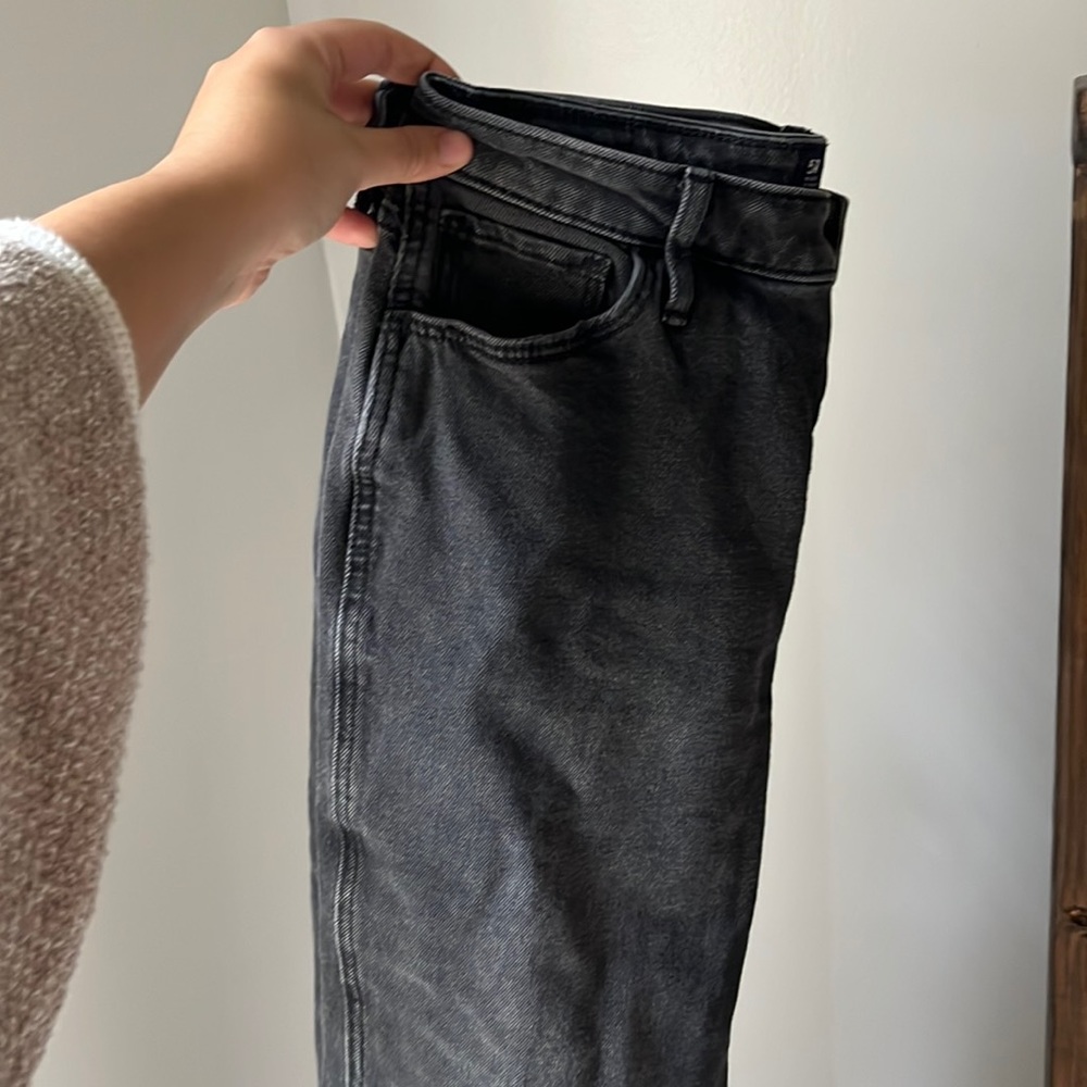 Hollister Ultra High Rise Mom Jean